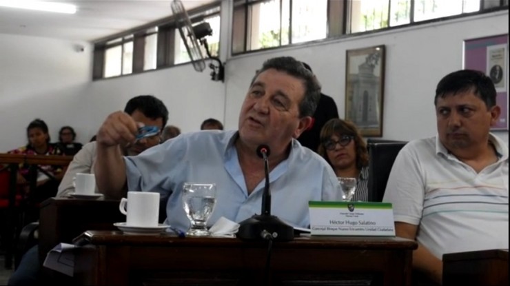 La licencia para el contador Daniel González generó contrapunto